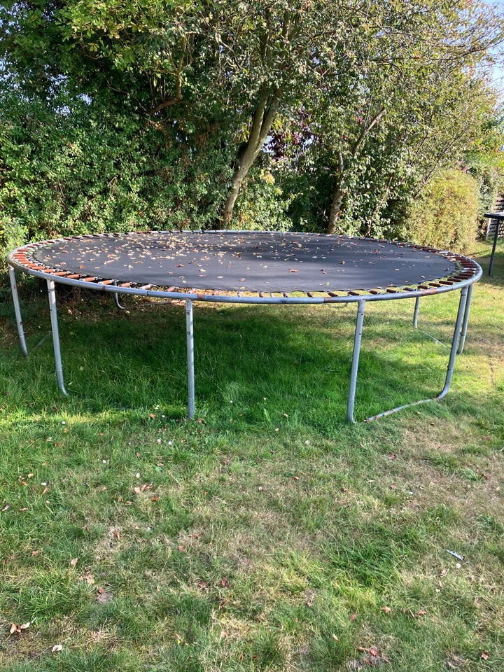 Trampolin