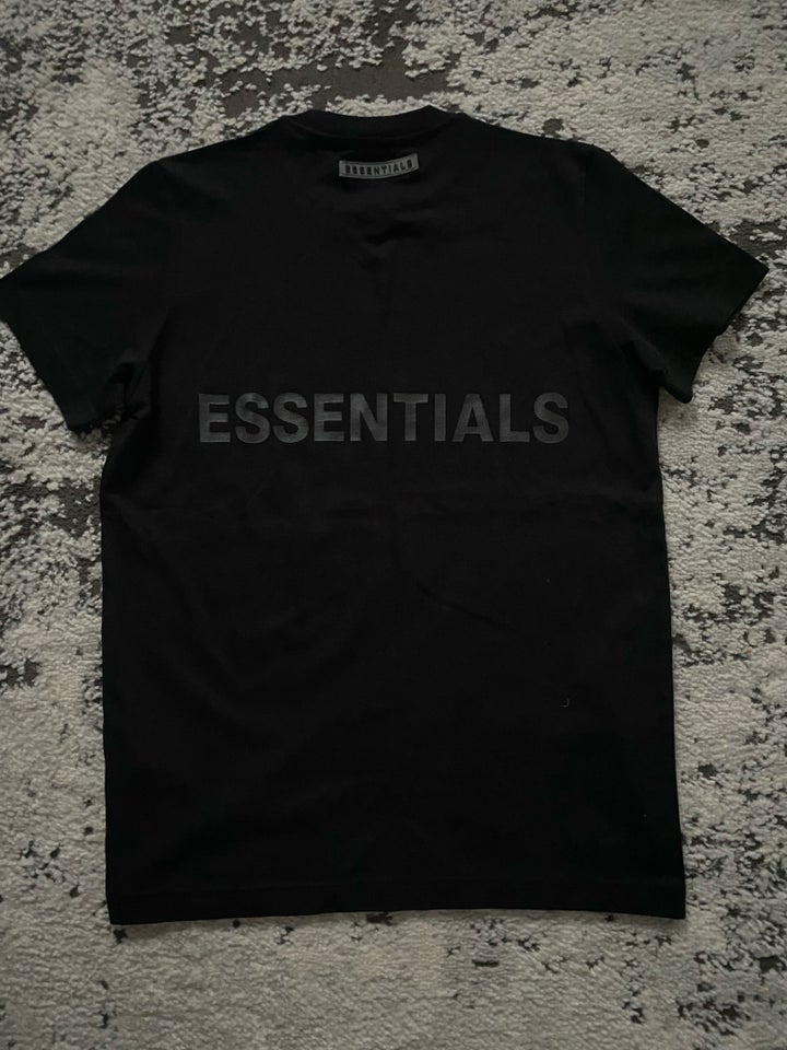 T-shirt, Fear of god Essentials,