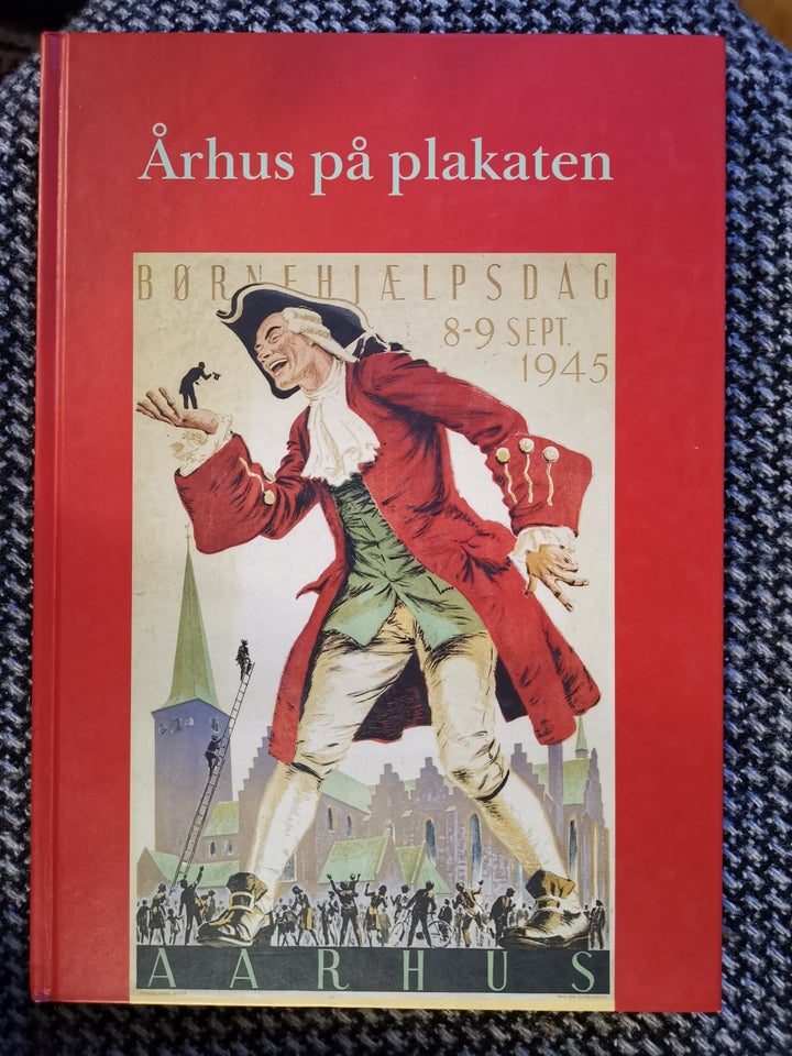 ÅRHUS PÅ PLAKATEN, Red. af Finn