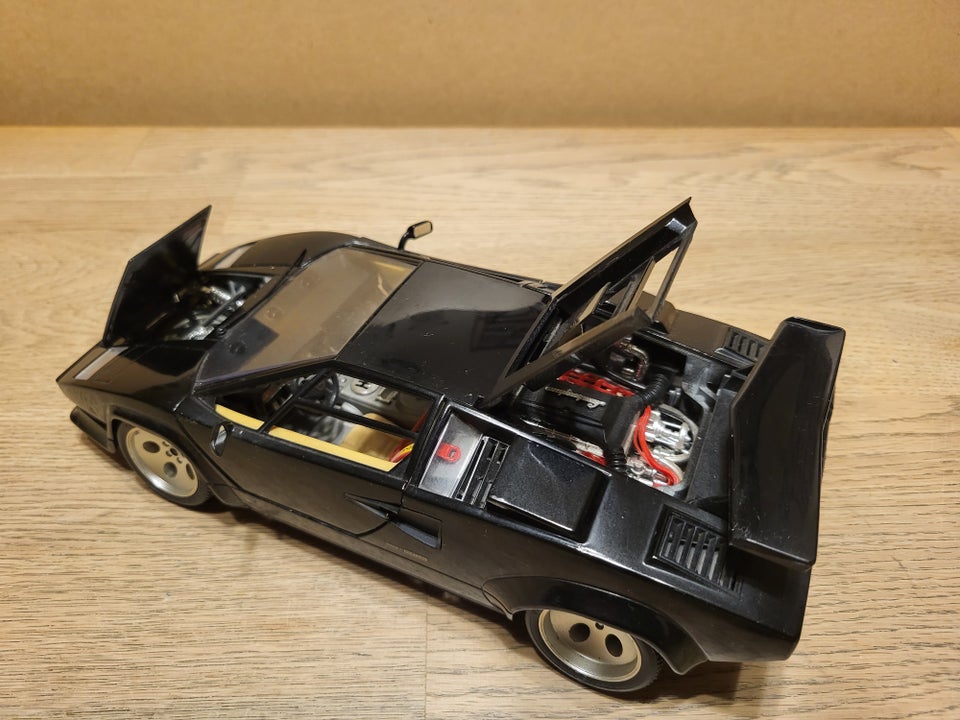 Modelbil, Lamborghini Countach