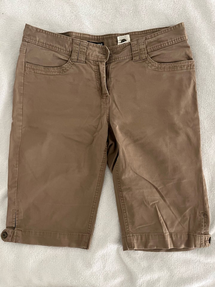 Shorts HM str 40