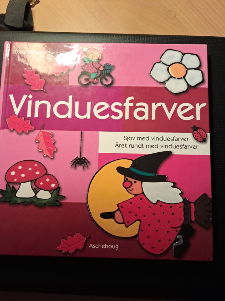 Bøger og blade, Vinduesfarver