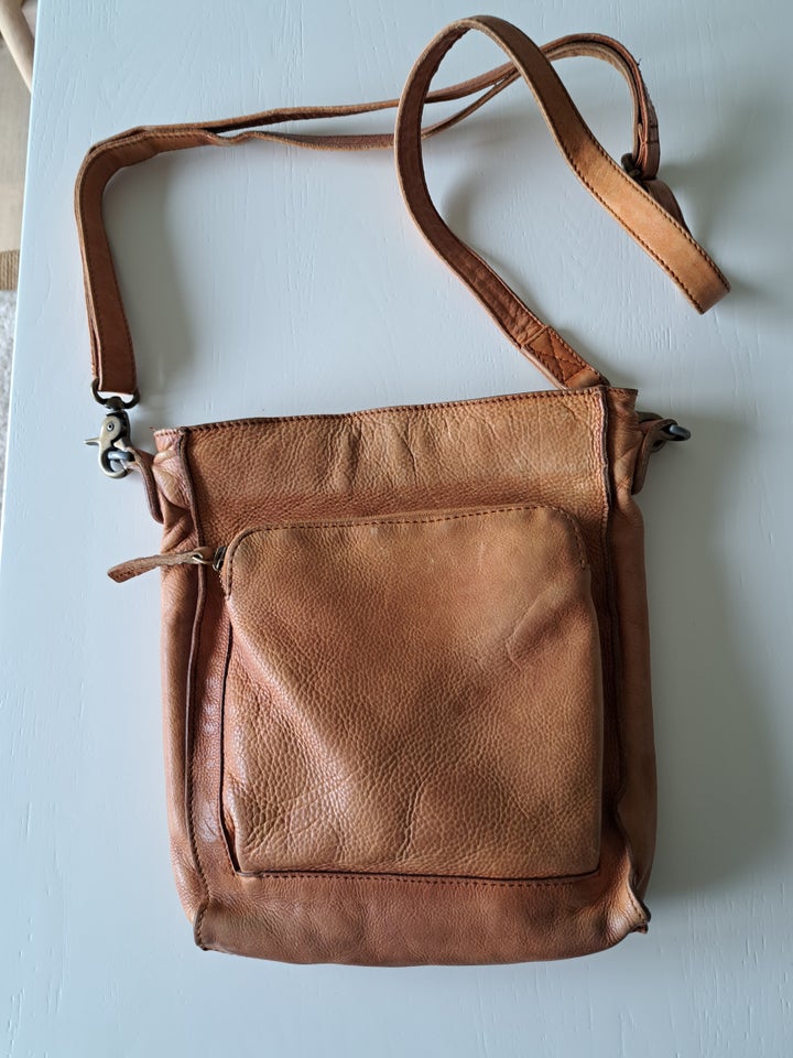 Crossbody Depeche