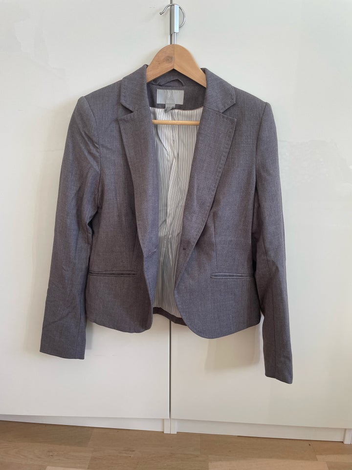 Blazer, str. 38, H  M