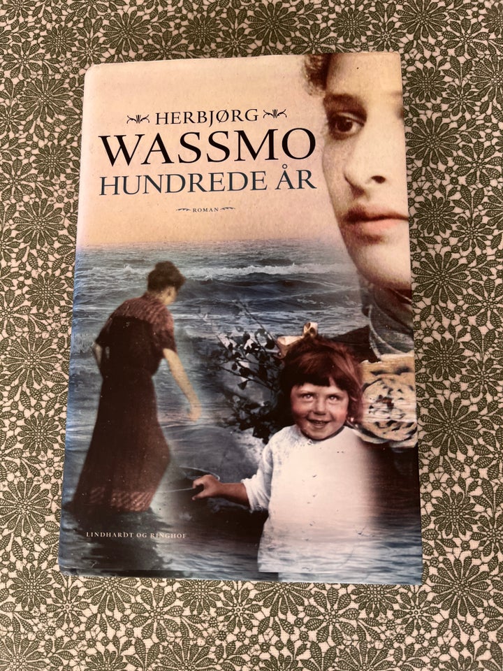 Hundrede år Wassmo genre: