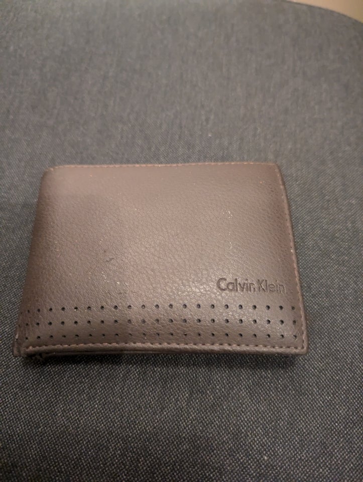 Pung, Calvin Klein