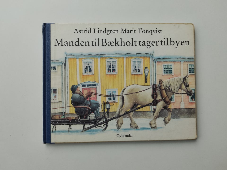 Manden til Bækholt tager til byen,