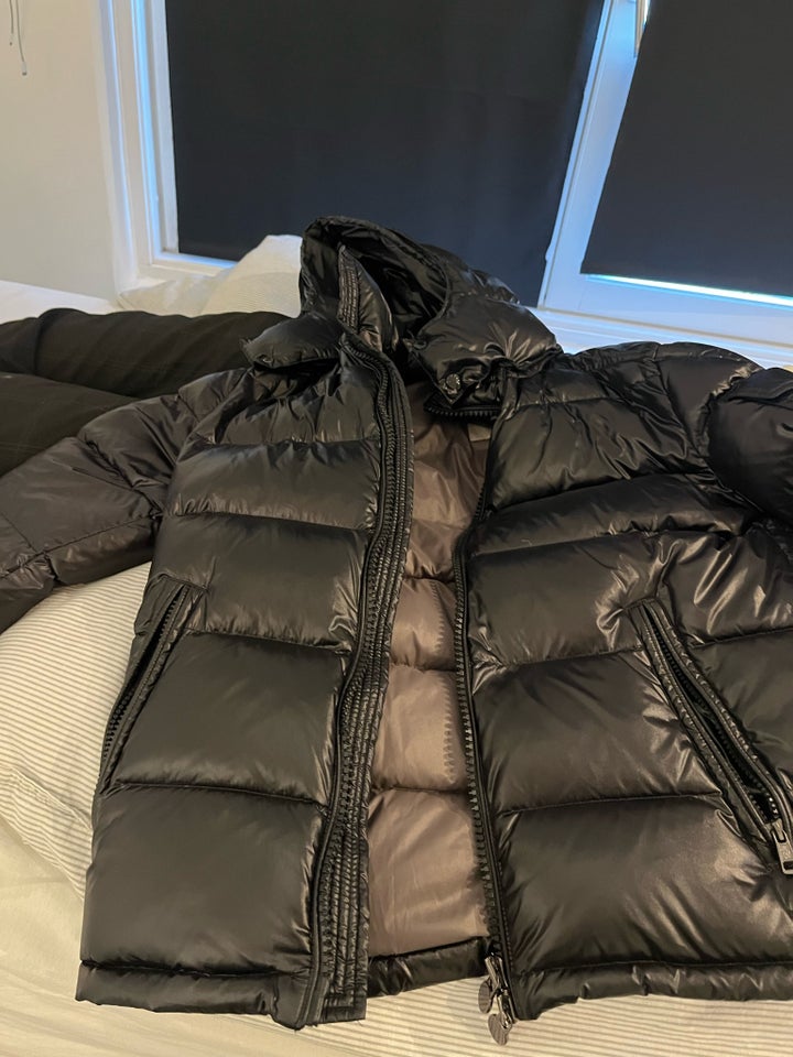 Jakke, Dun jakke, Moncler