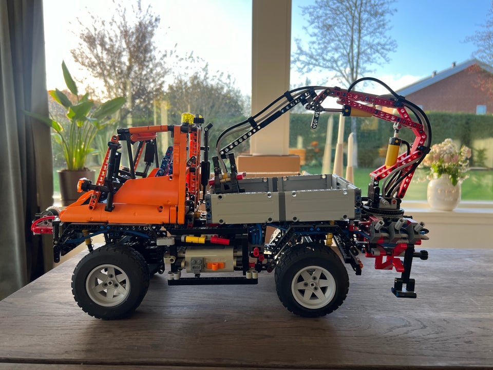 Lego Technic, Unimog 8110