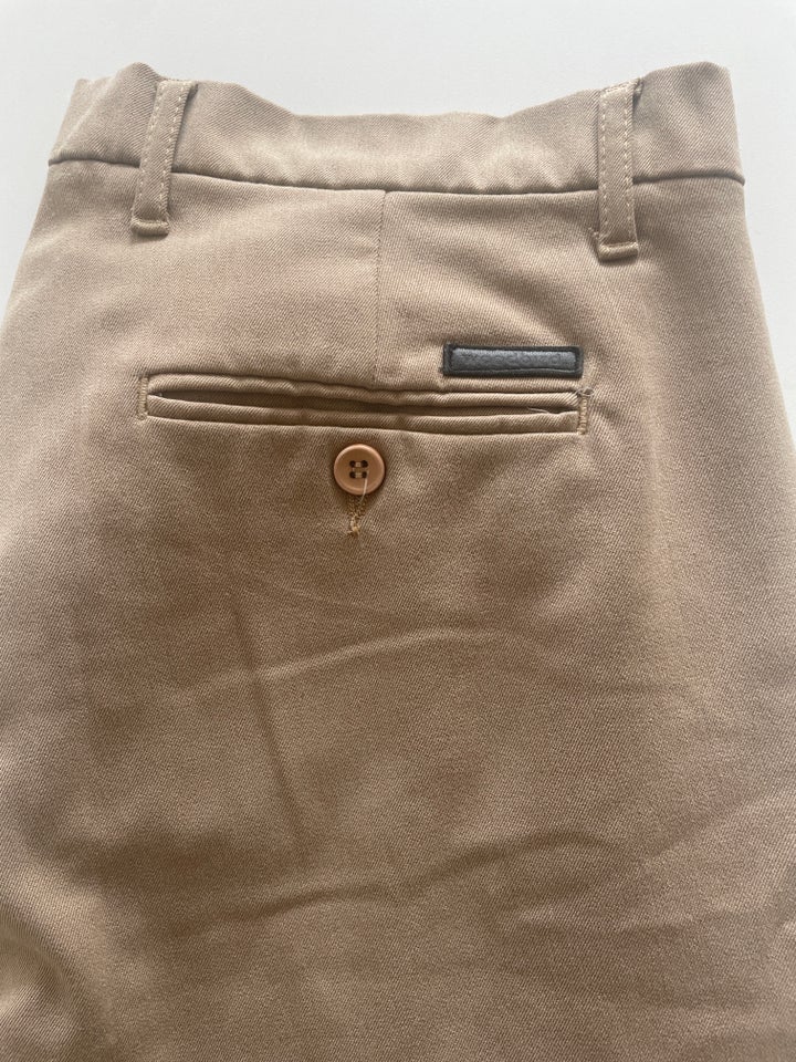 Chinos, Woodbird, str. 32