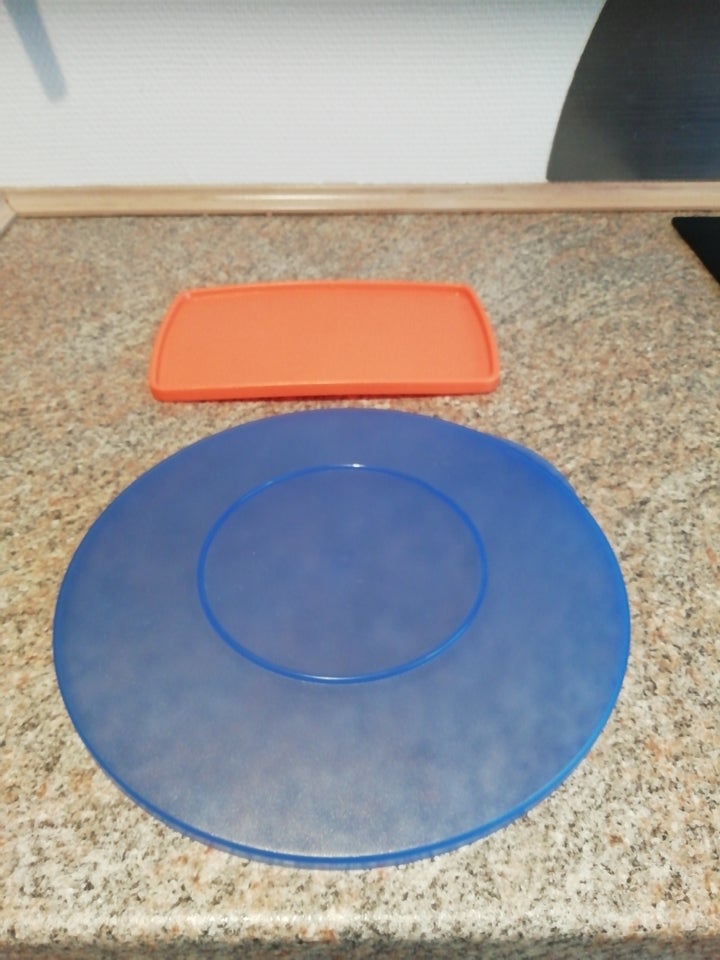 låg Tupperware