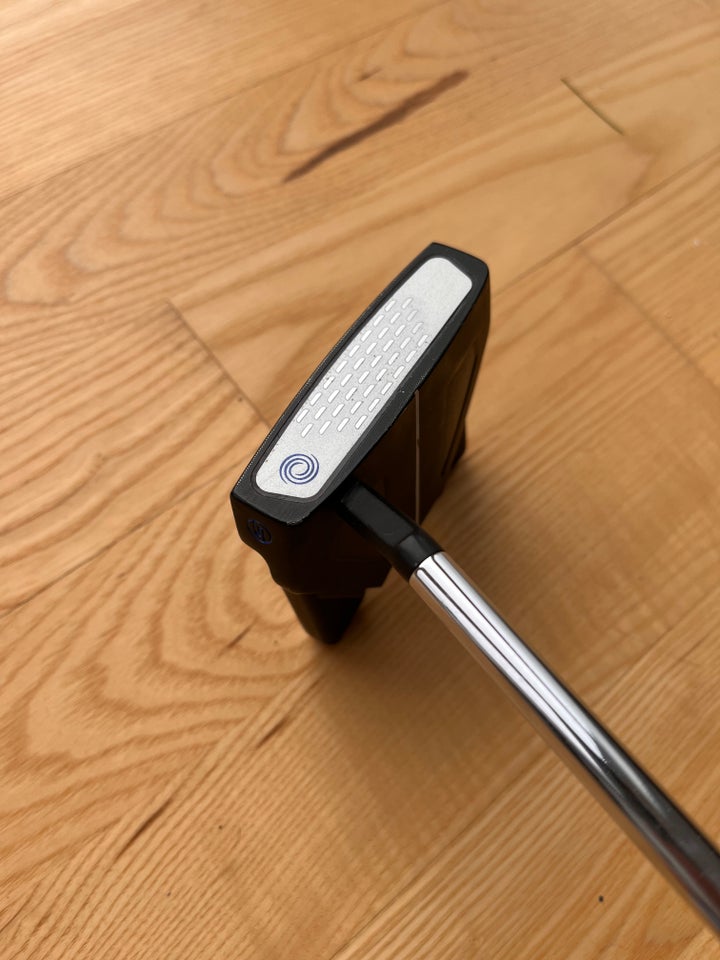 Grafit putter, Odyssey 10 putter