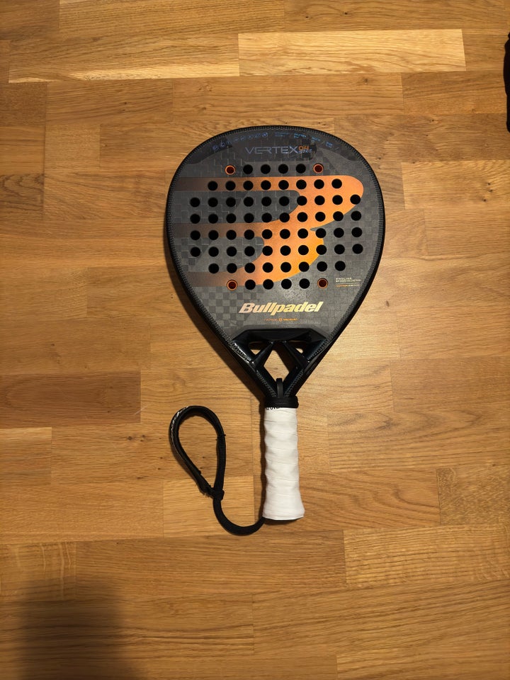 Padel bat, Bulloadel Vertex 04