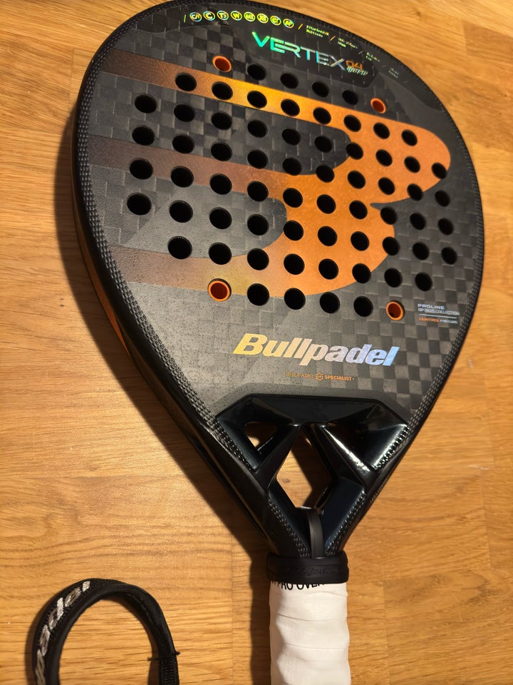 Padel bat, Bulloadel Vertex 04