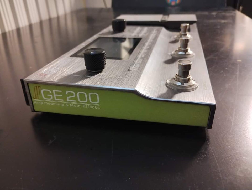 Guitaramplifier, Mooer GE200