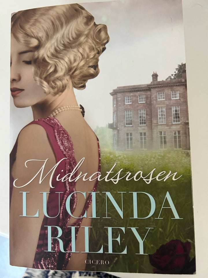 Romantisk  Lucinda Riley genre: