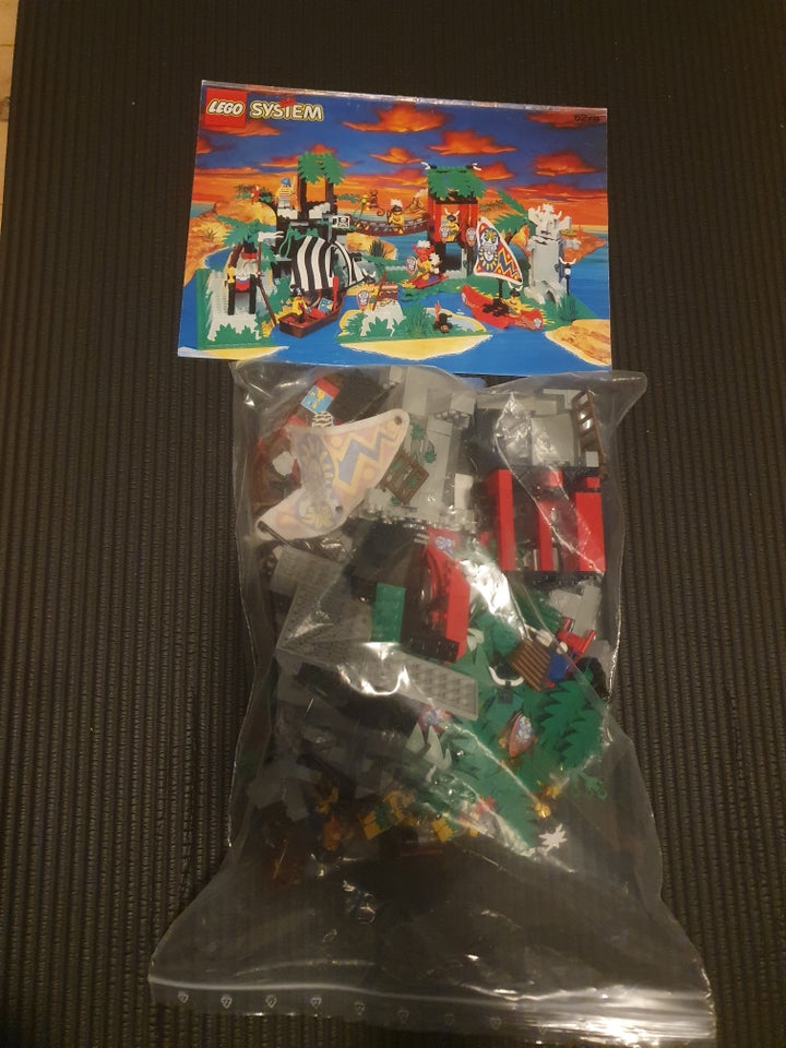 Lego System, 6278 Enchanted Island