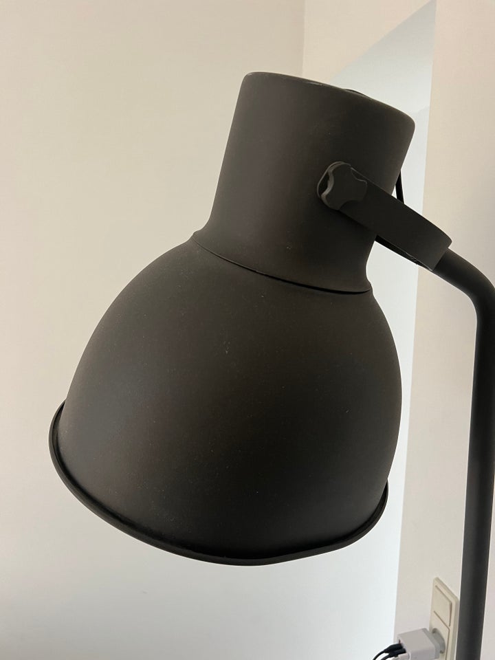 Gulvlampe, Ikea