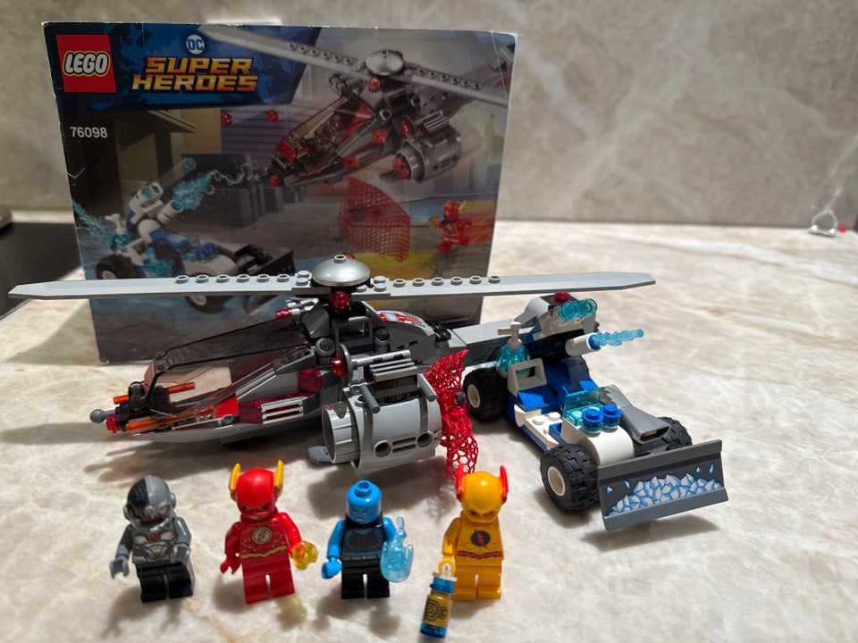 Lego Super heroes, 76098