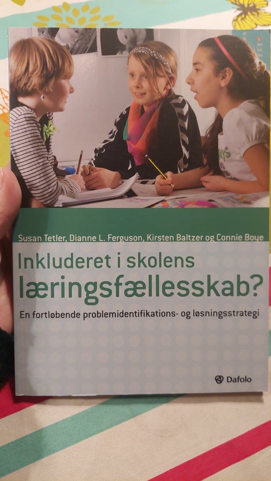 Inkluseret i skolens