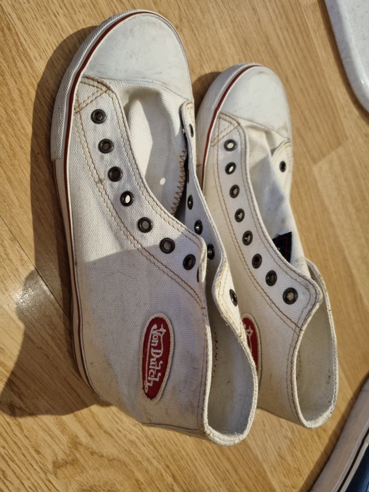 Sneakers, str. 37, Von dutch