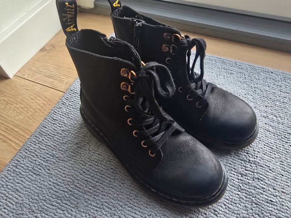 Støvletter str 30 Dr Martens