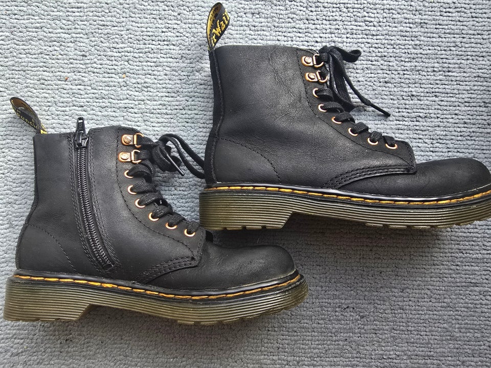 Støvletter str 30 Dr Martens