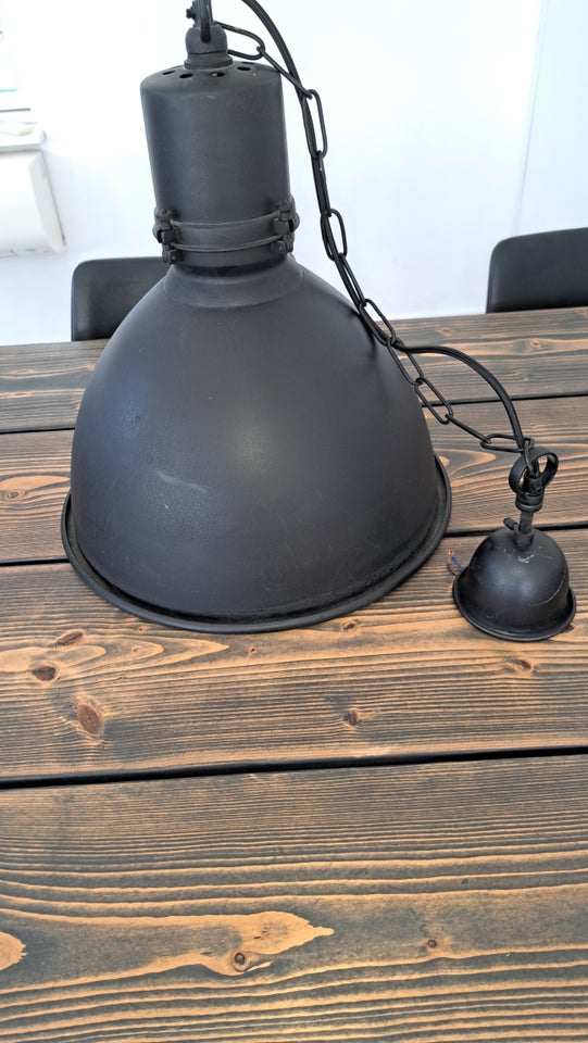 Anden loftslampe, Nordal