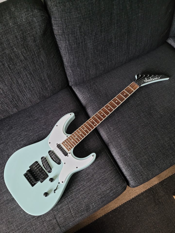 Elguitar Jackson SL4X Soloist