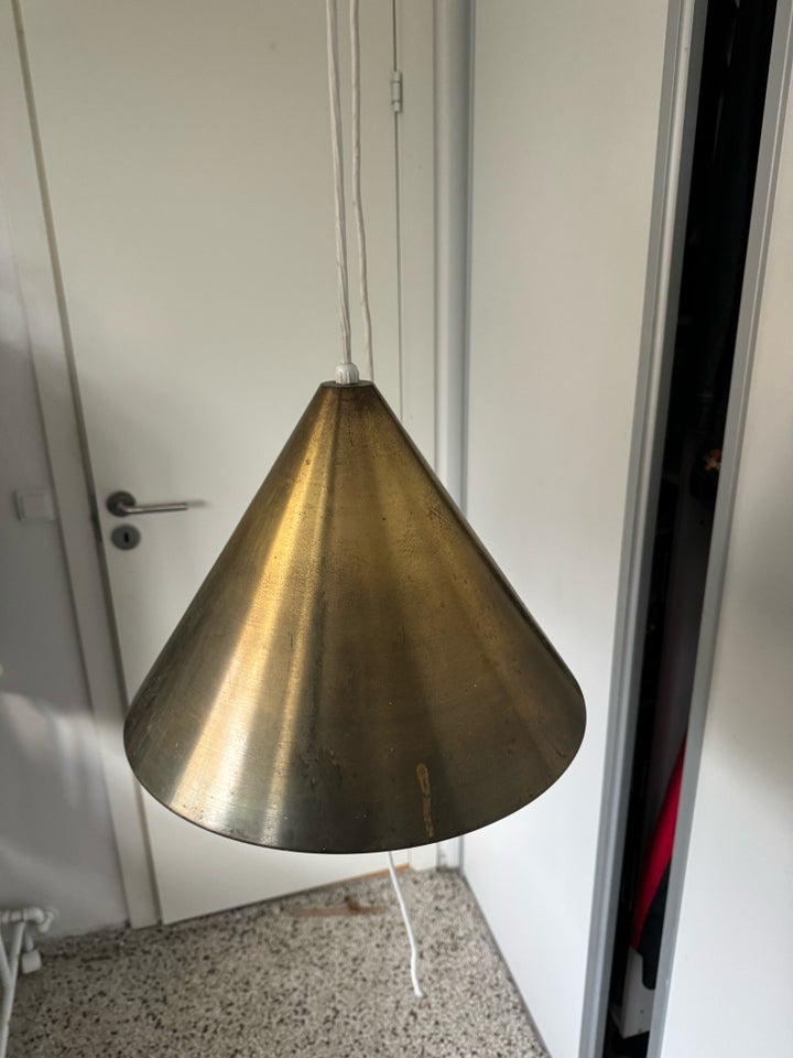 Anden loftslampe, Ukendt gammel