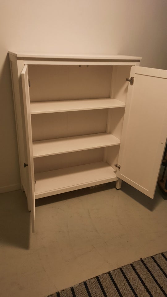 Vitrineskab Ikea b: 99 d: 37 h: 130