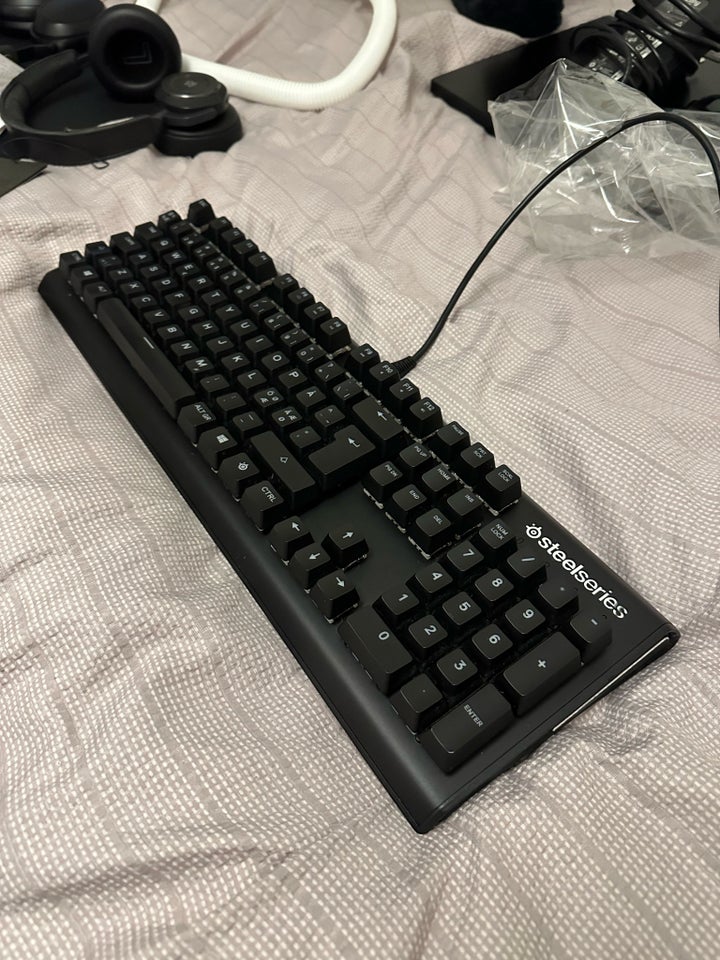 Tastatur, Steelseries, M750