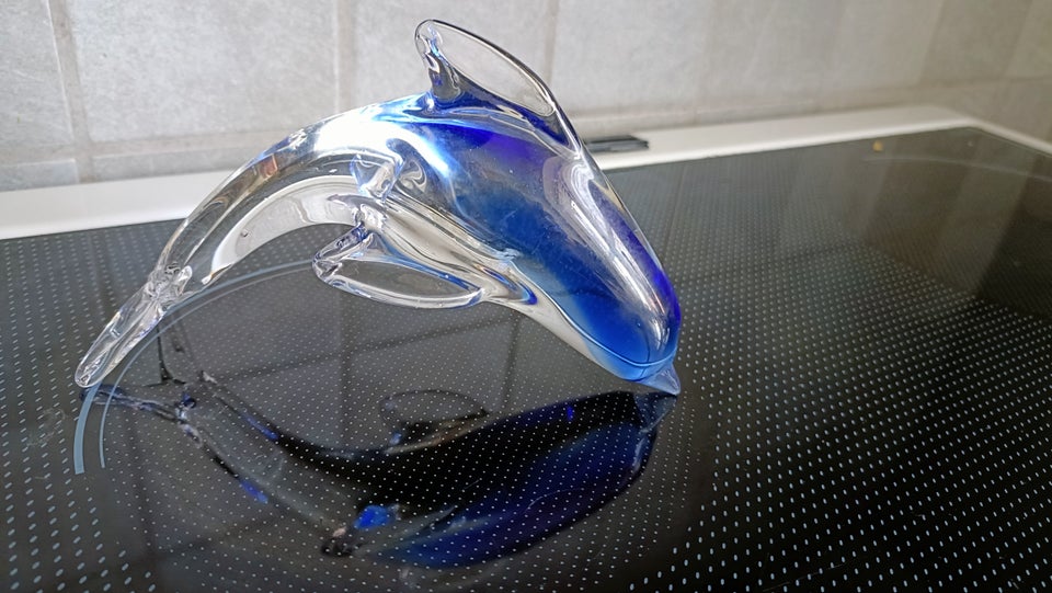 Glas Delfin Smuk glas Delfin