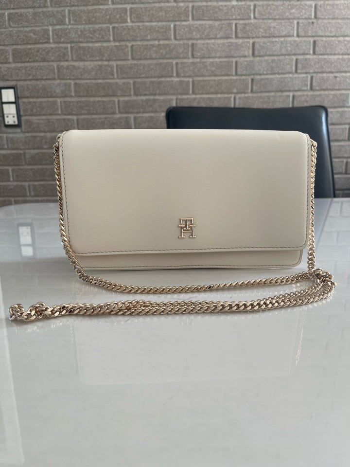 Crossbody, Tommy Hilfiger