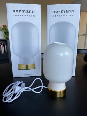 Bordlampe Normann Copenhagen