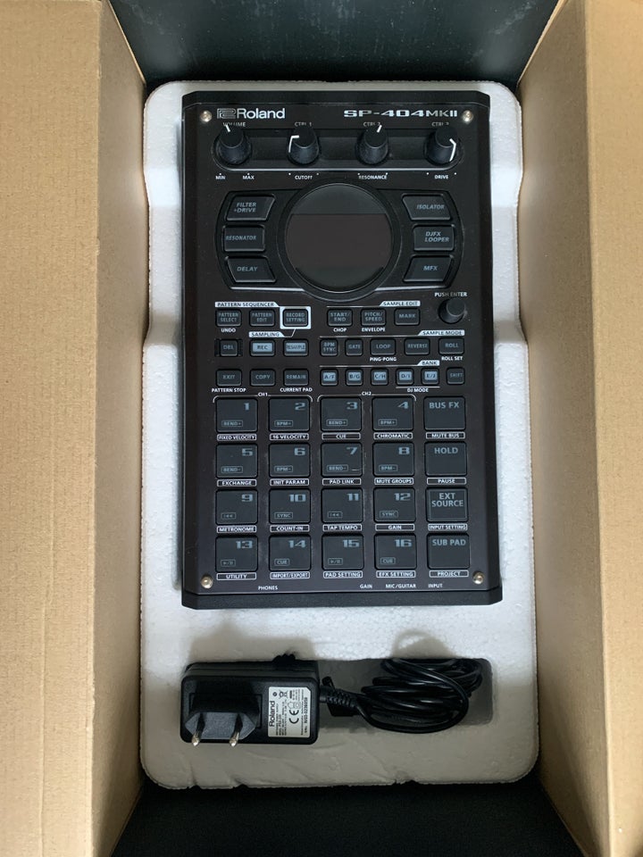 Sampler, Roland Sp-404MKII