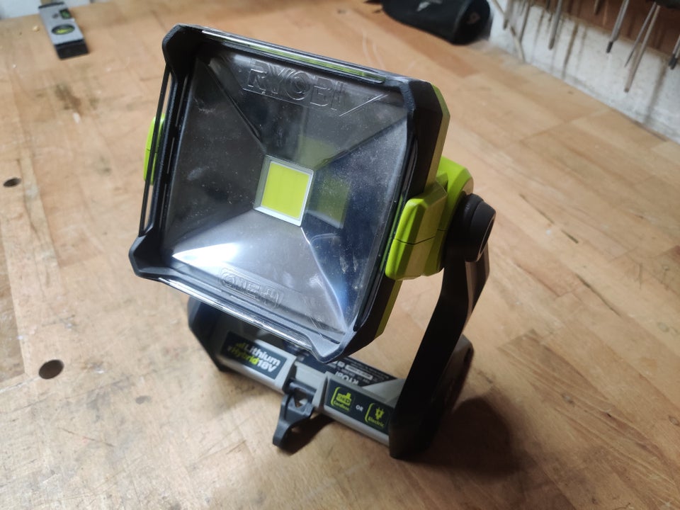 Arbejdslampe, Ryobi