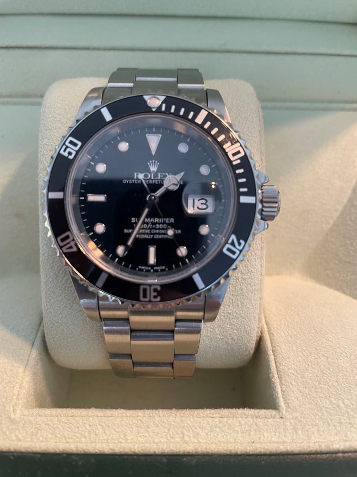 Rolex Submariner Date