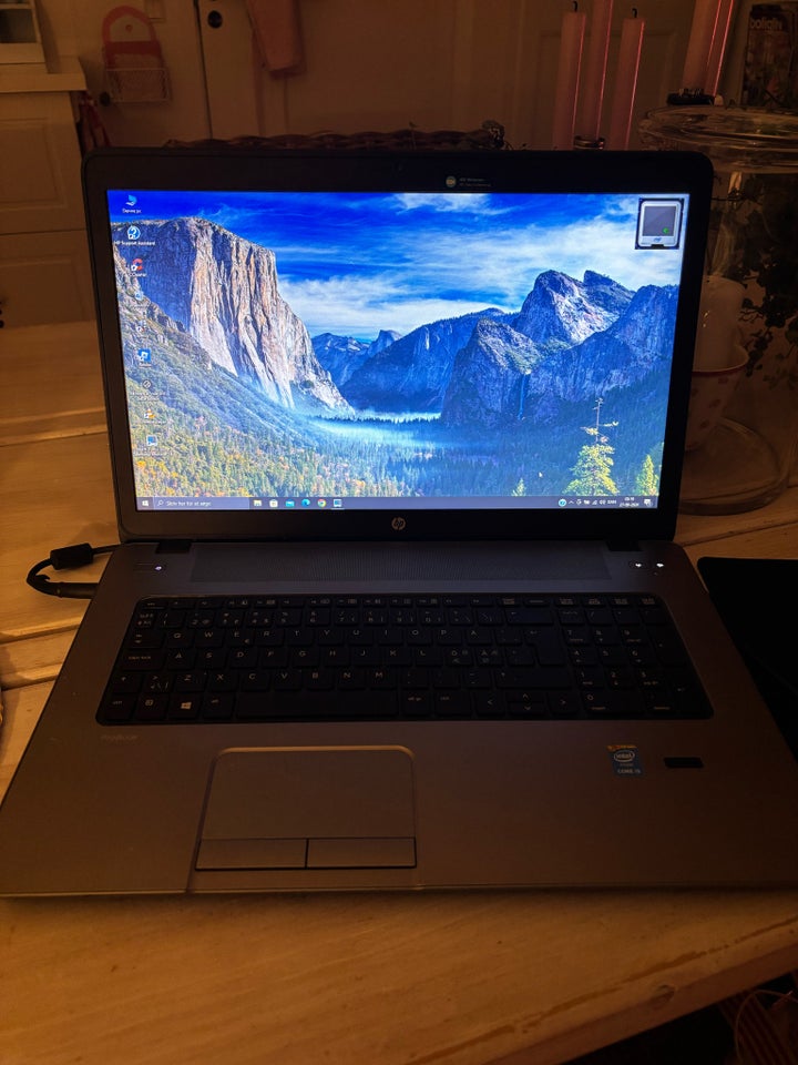 HP Probook 17.3" ( SSD / 16 gb Ram) ,