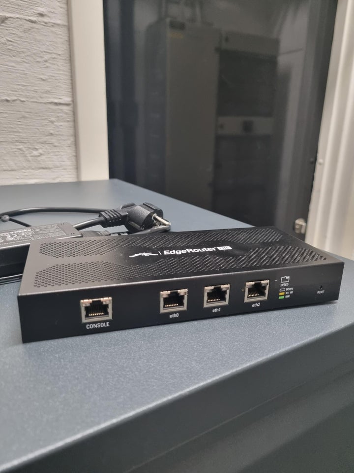 Router, Ubiquiti Edge Router Lite,