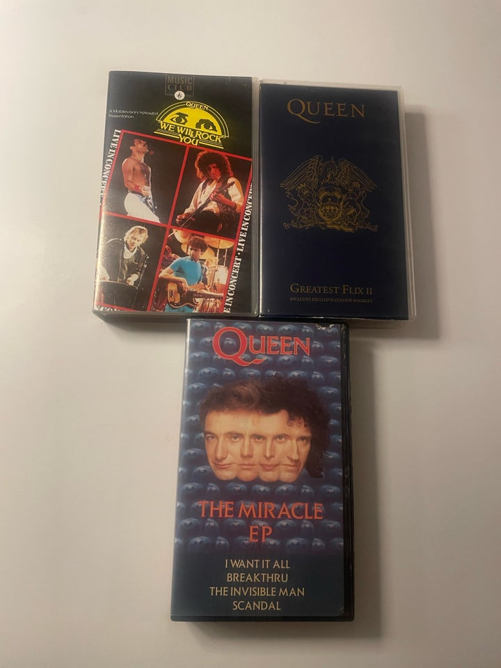 Dokumentar, 3 Queen VHS