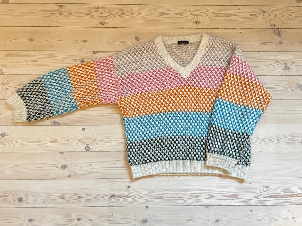 Sweater, Stine Goya, str. 38