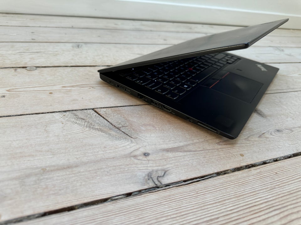 Lenovo Thinkpad x1 carbon 5 gen i5