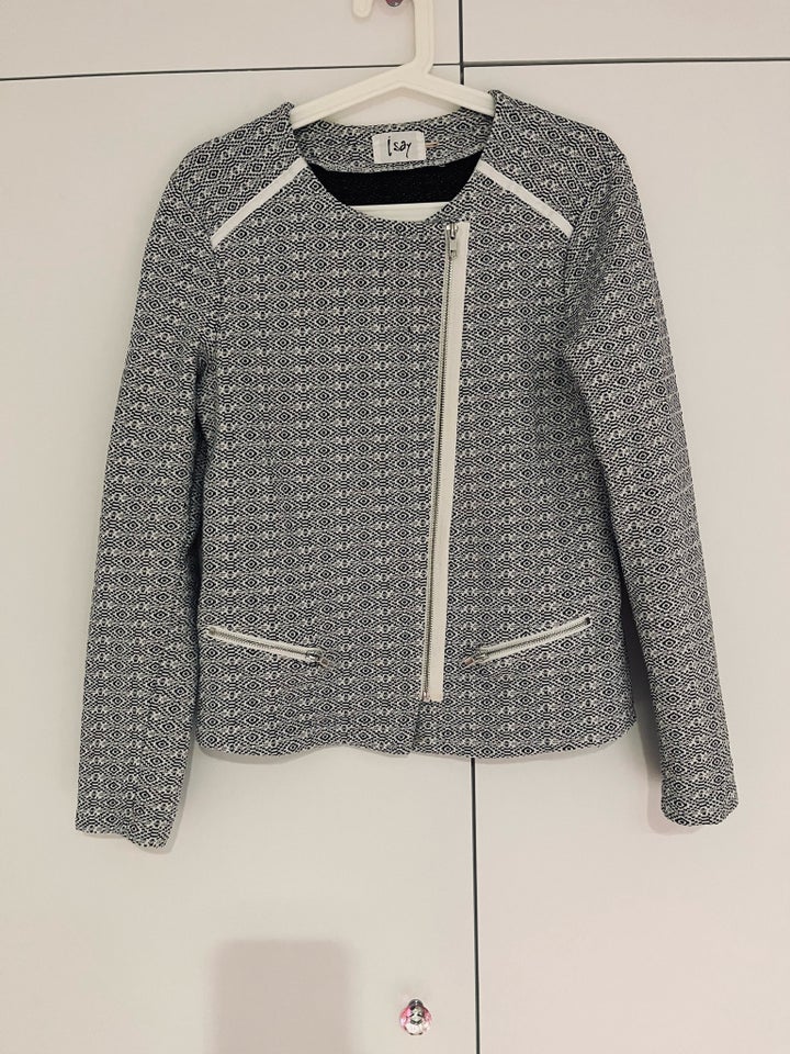 Cardigan, Isay, str. 38