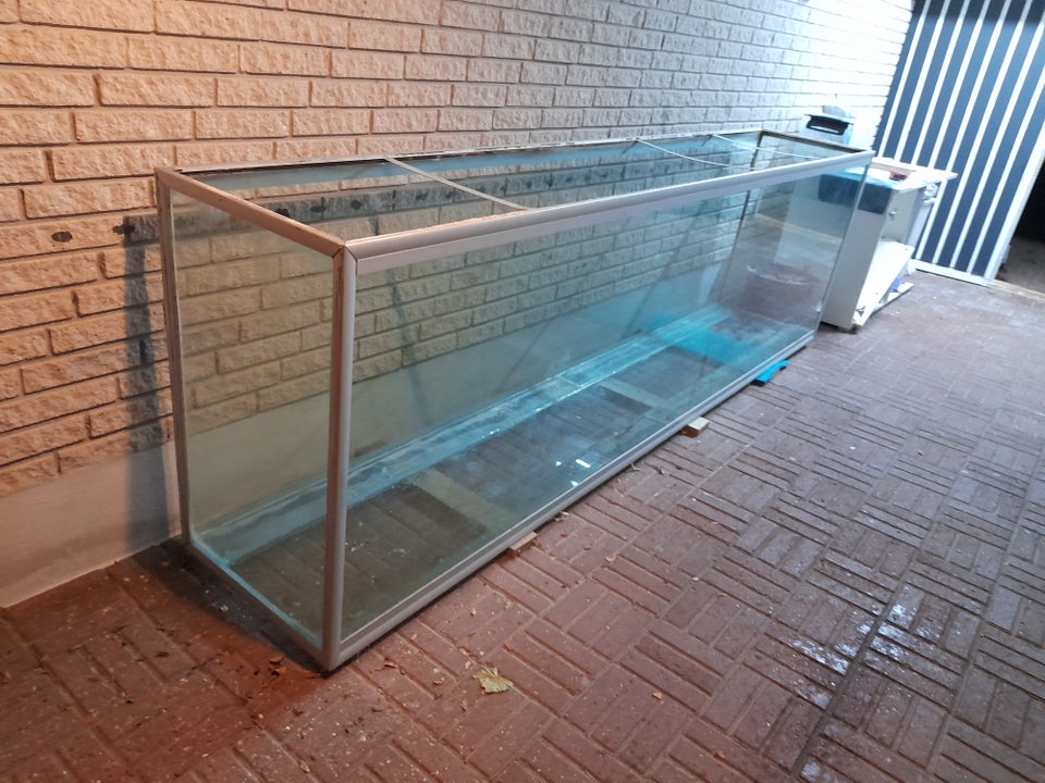 Akvarium, 1400 liter