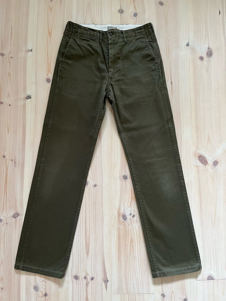 Chinos, Buzz Ricksons, str. 31