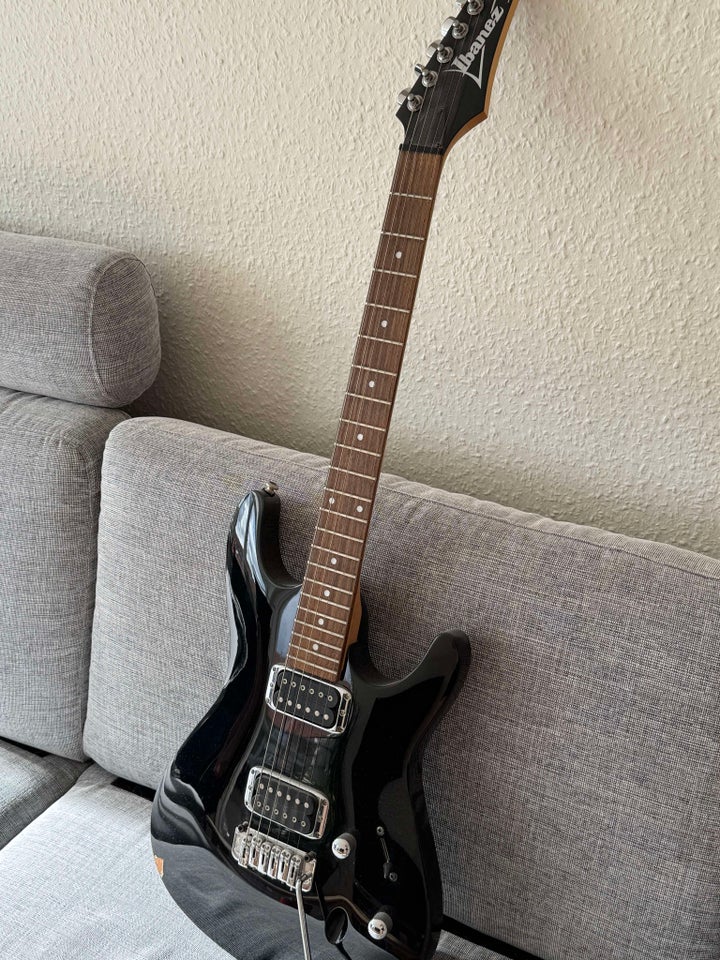 Elguitar, Ibanez SA120