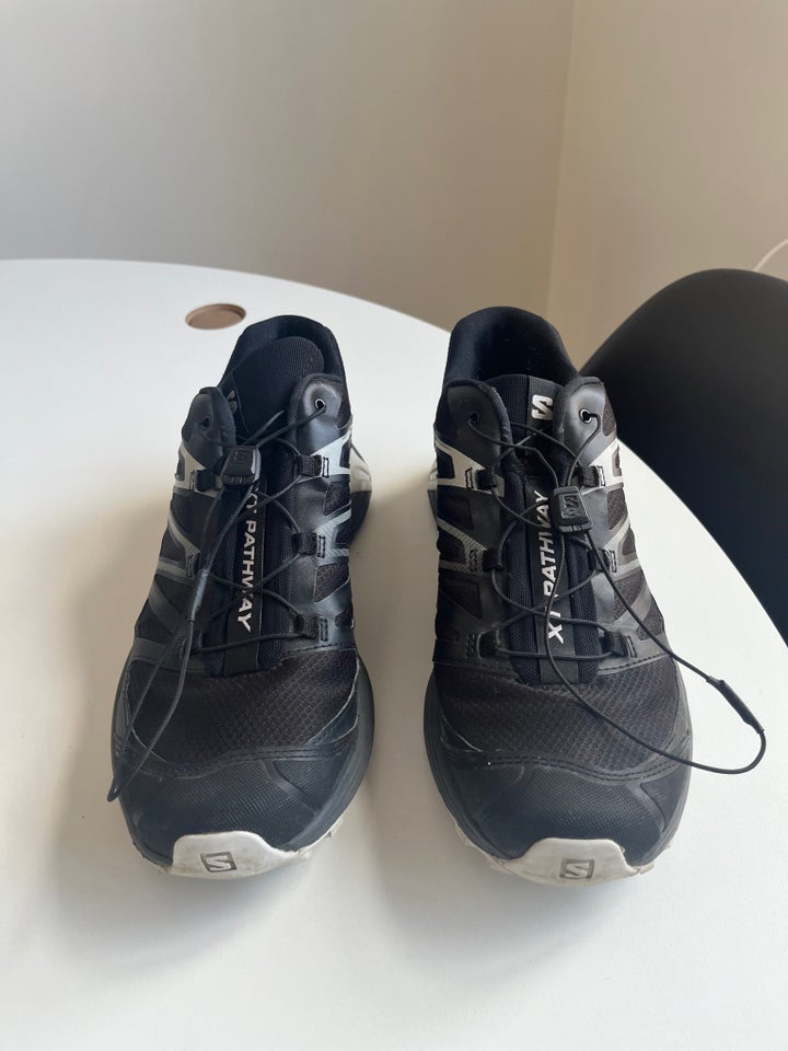 Sneakers, str. 42, Salomon