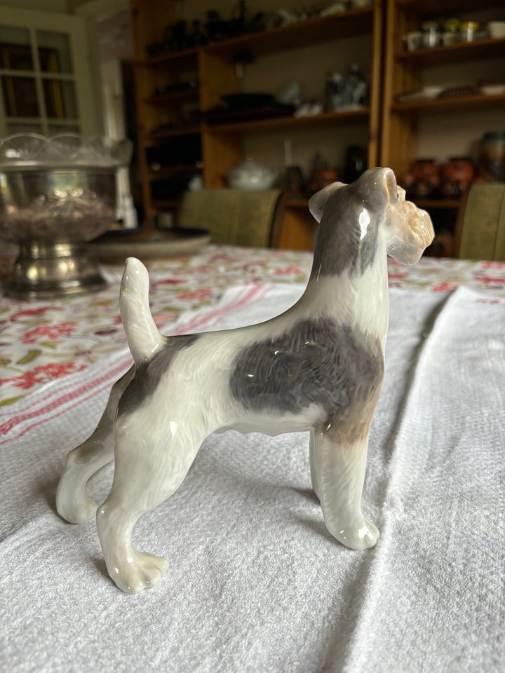 Figur - Ruhåret terrier, Royal