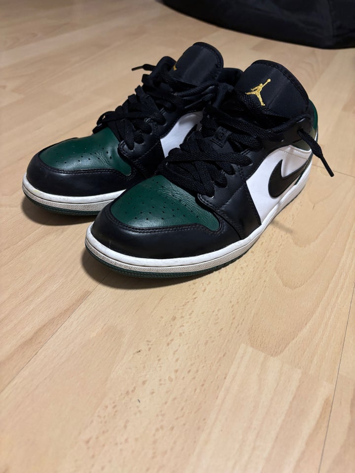 Fritidssko, Air Jordan, str. 44,5